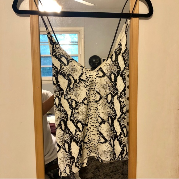 Tobi Tops - tobi backless snakeskin tank top